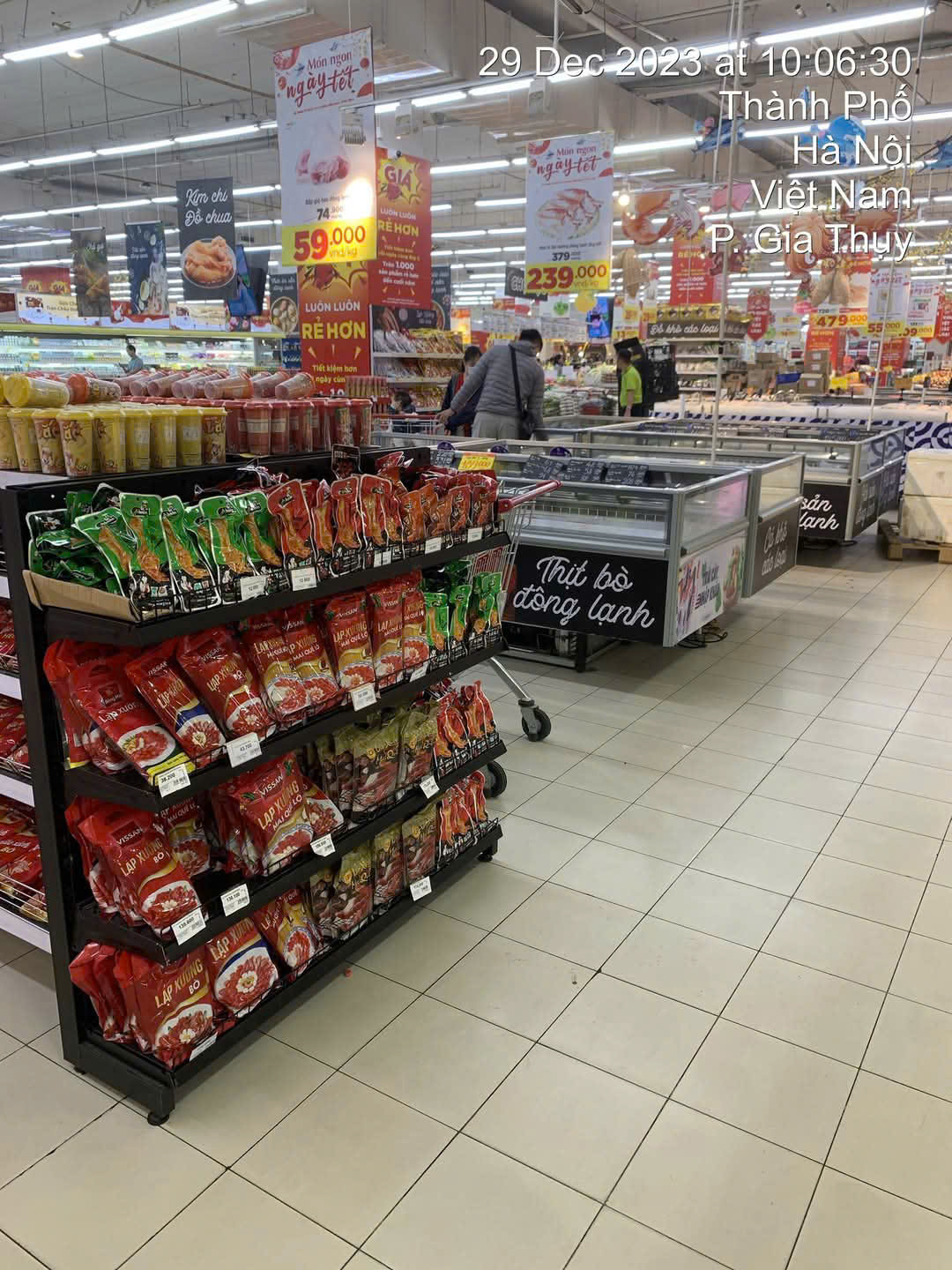 Hệ thống siêu thị trưng bày hàng Chân gà rút xương Topone ăn liền trên Toàn Quốc Hệ thống siêu thị 7 Elenven Okono, Family Mart, GS25, Joyco, Genshai, Ministop, 7 Eleven, Agami, Sunshine Mart, Busy, BigC, Circle K, Delizone, To Chân Gà ăn liền cung đình Topone 2 chân ủ vị Cao Cấp – Cay Tê Đậm Vị, Đảm Bảo An Toàn 1